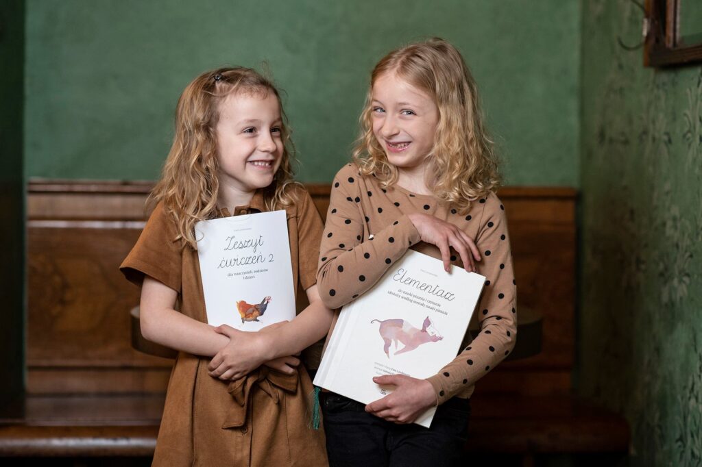 Recenzja Elementarza od „Żyj bardziej”.